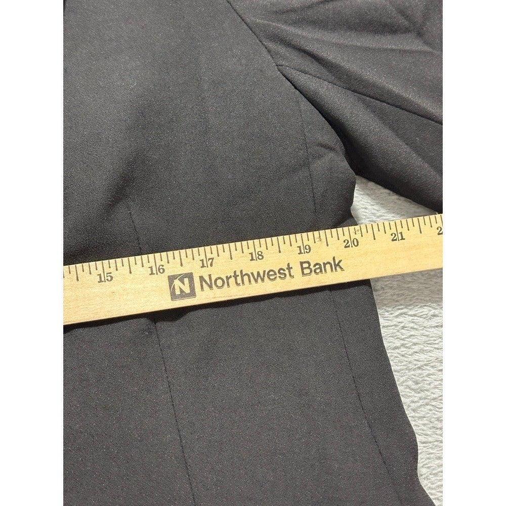 Pit to pit measurement close up