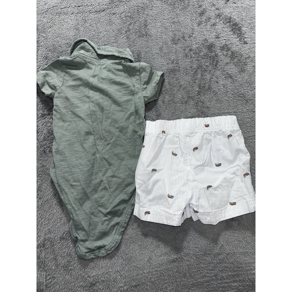 Carter's Circo Baby Boy 6M 5 Piece Bundle Bodysuits Shorts Romper Sage Gray