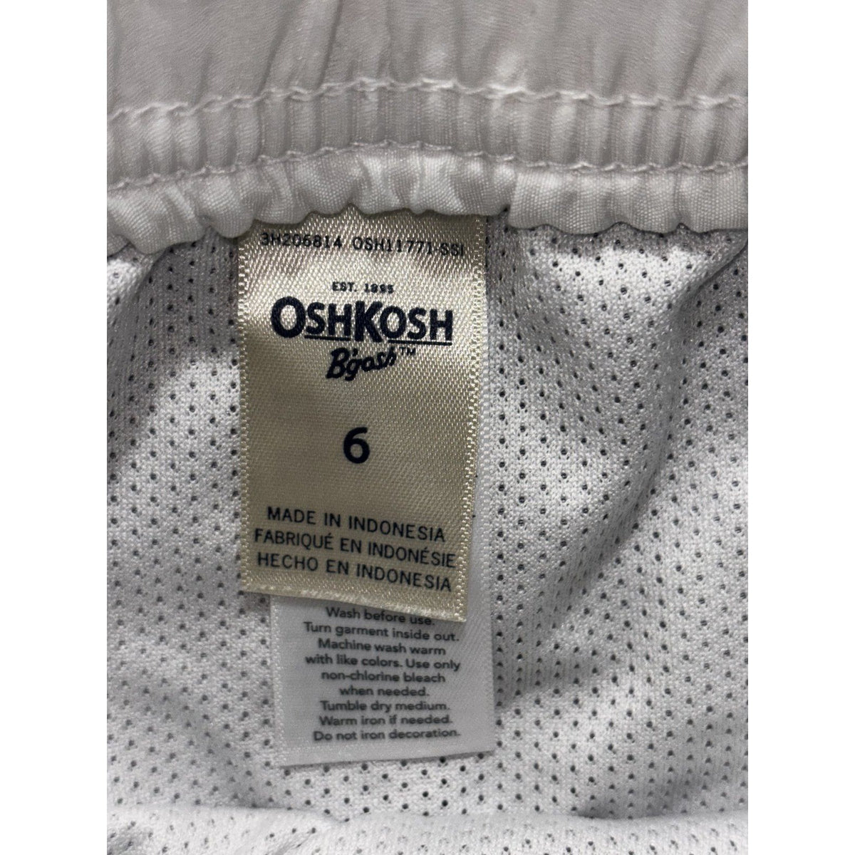 OshKosh B'gosh Boys Rash Guard Sets Lot 4 Pieces 6, photo 13 of 15