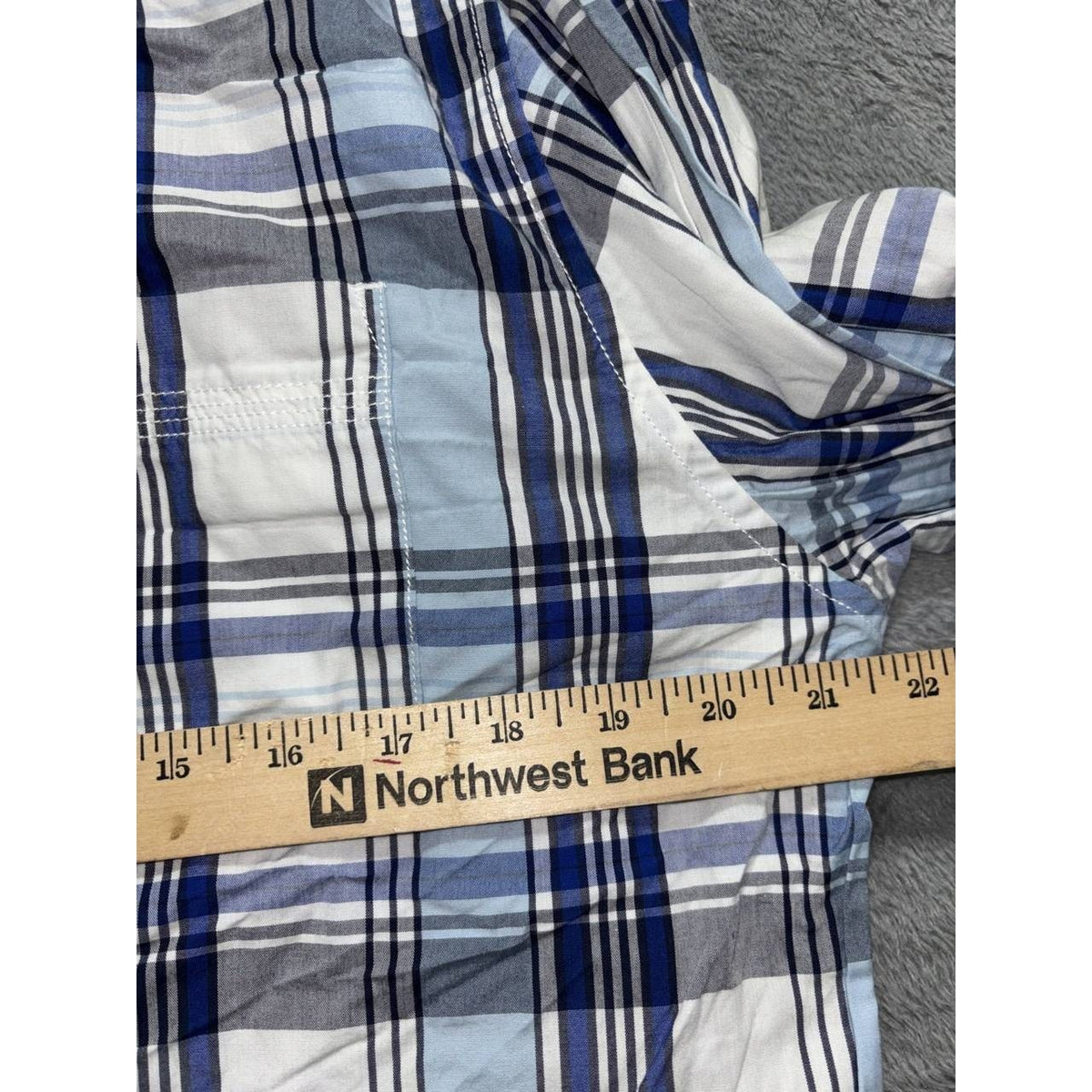 Timberland Men's Blue White Plaid Shirt Size L, photo 4 of 9