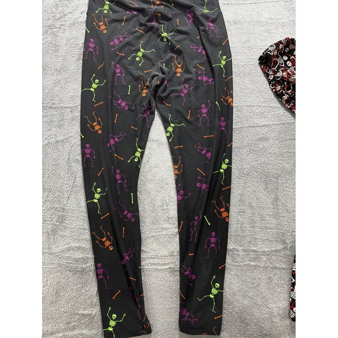 LuLaRoe Women's Skeleton Leggings 2 Pack Lot Size TC, photo 12 of 19