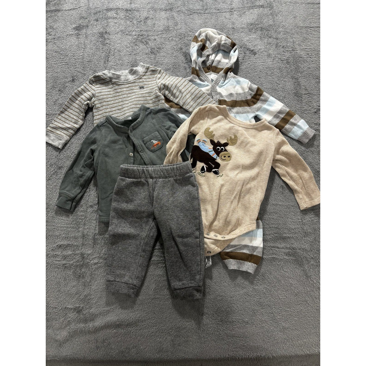 Carter's Baby Boy 12M 5 Piece Bundle Moose Bodysuit Pants Cardigan Gray Tan