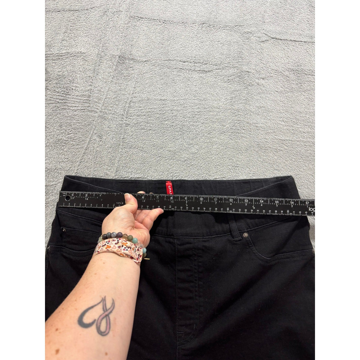 Spanx Womens XL Black Flare Leg Jeans High Rise Pull On Slimming Casual Classic