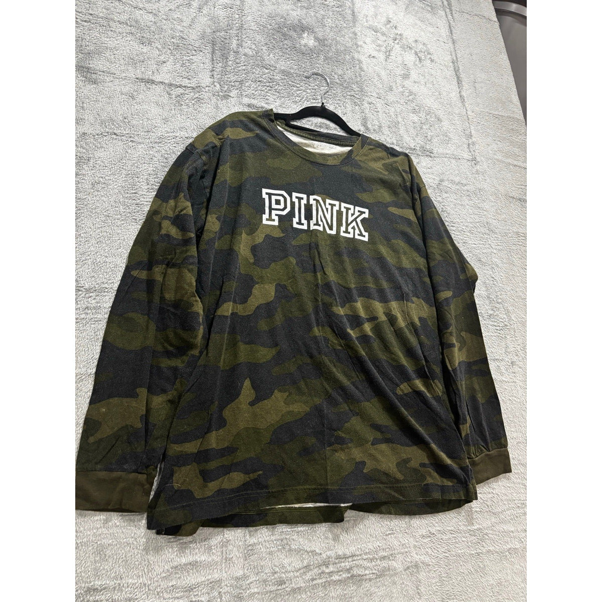 Tee full front