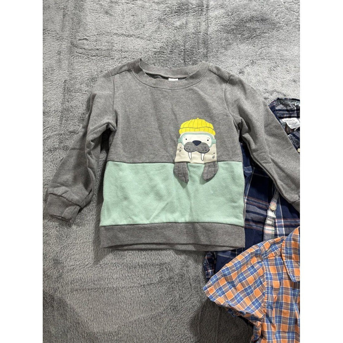 Toddler Boy Sweatshirt Joggers Shirts Lot 5 Pcs 4T, photo 4 of 11