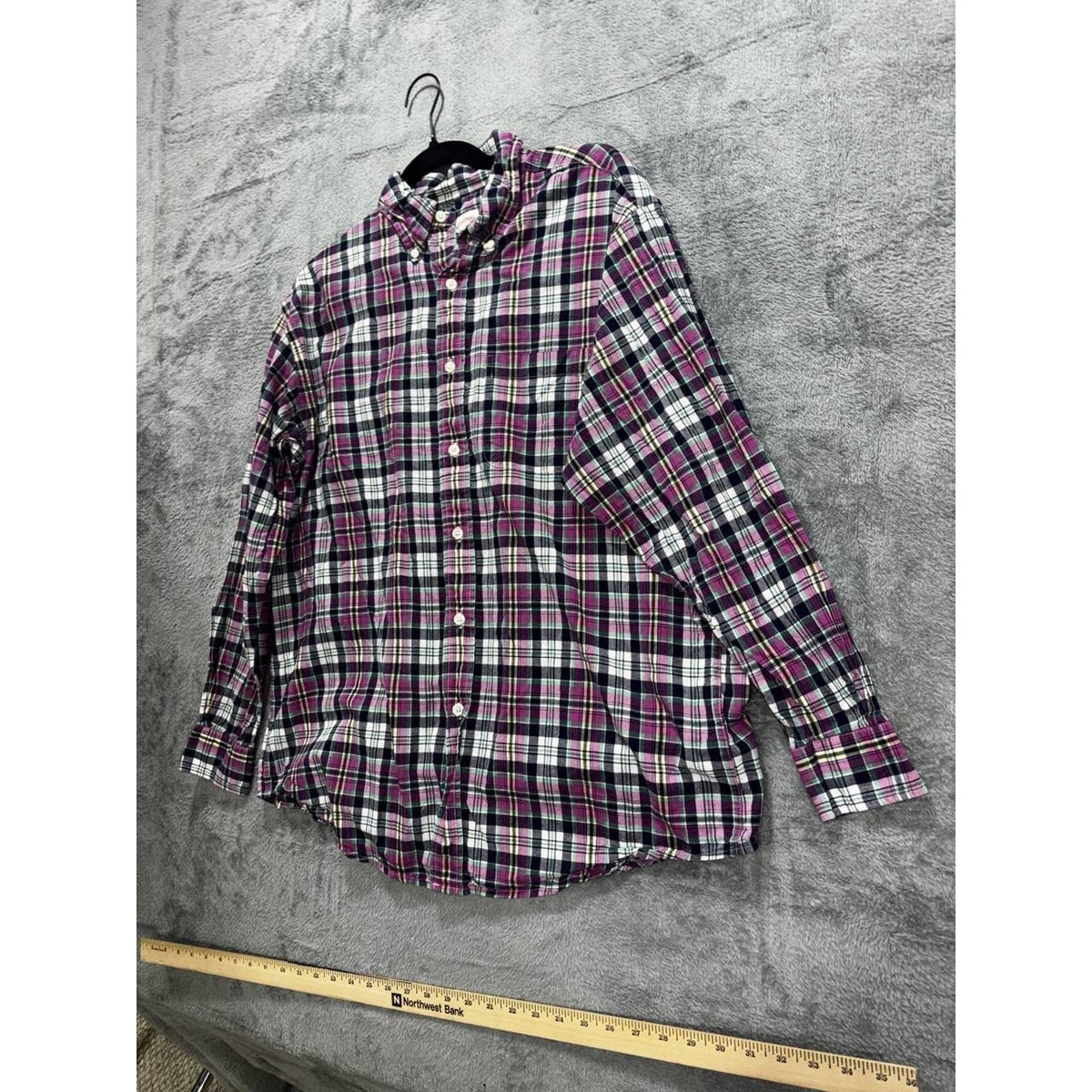 Brooks Brothers Men's Pink Navy Plaid Shirt Size L, photo 2 of 9