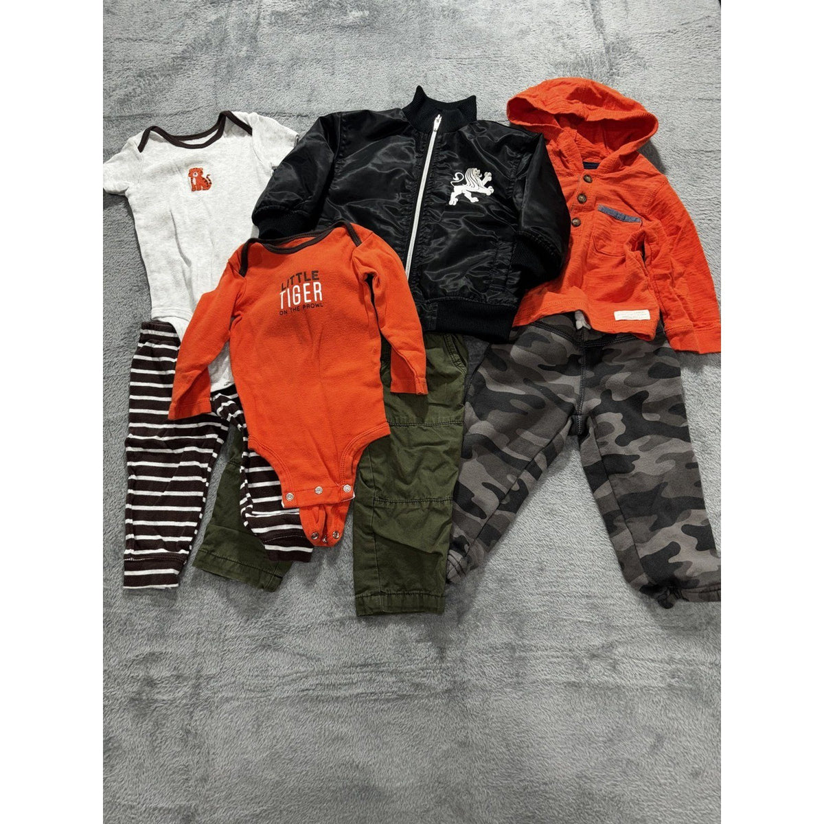 Carter's Baby Boy 12M 7 Piece Bundle Tiger Bodysuits Bomber Pants Orange Black