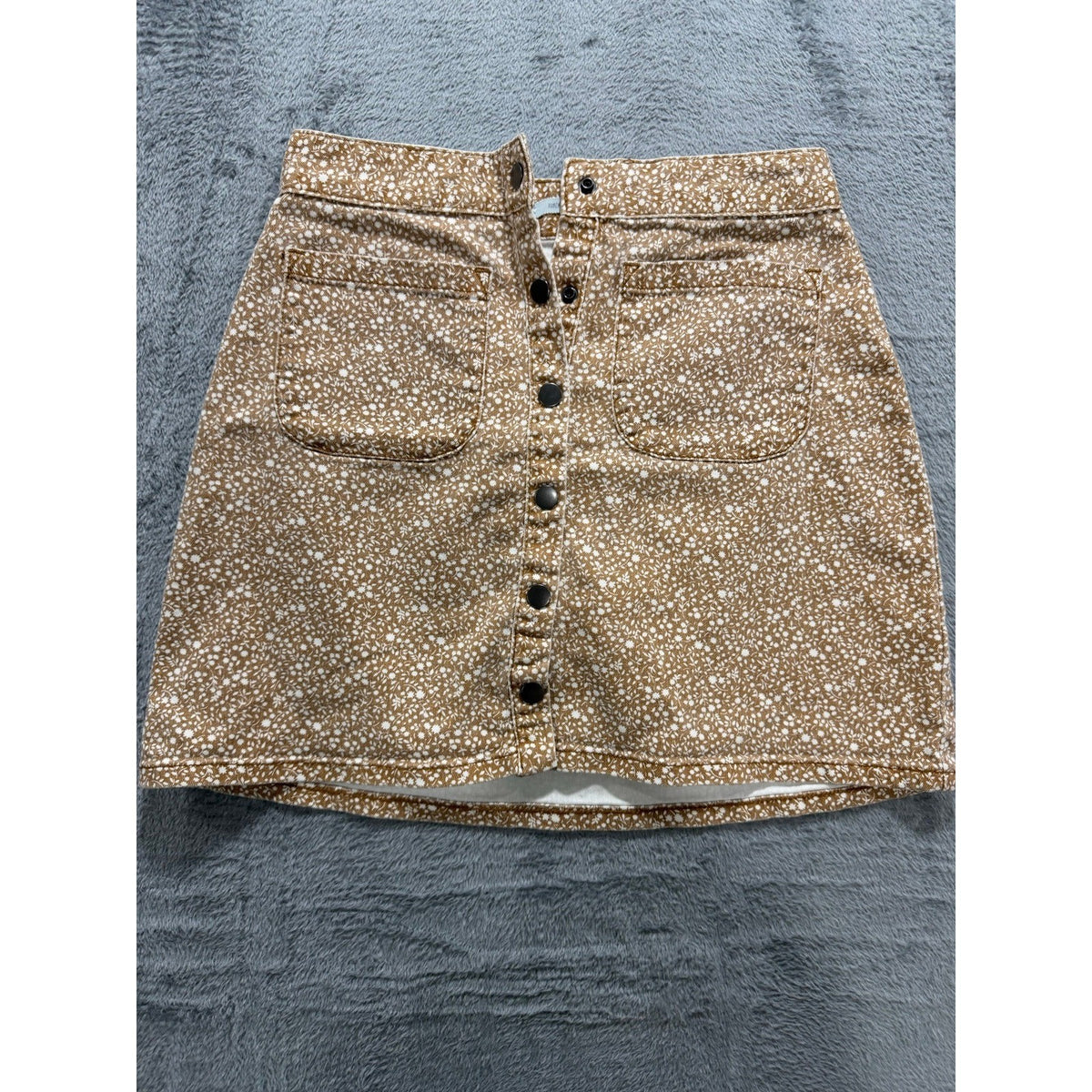 Kimchi Blue 2 Tan White Floral Button Front Mini Skirt Womens Boho Vintage