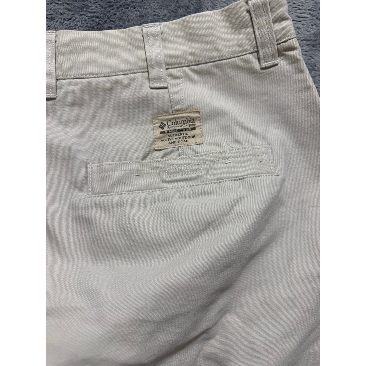 Columbia 38x34 Beige Chino Pants Mens Casual Vintage