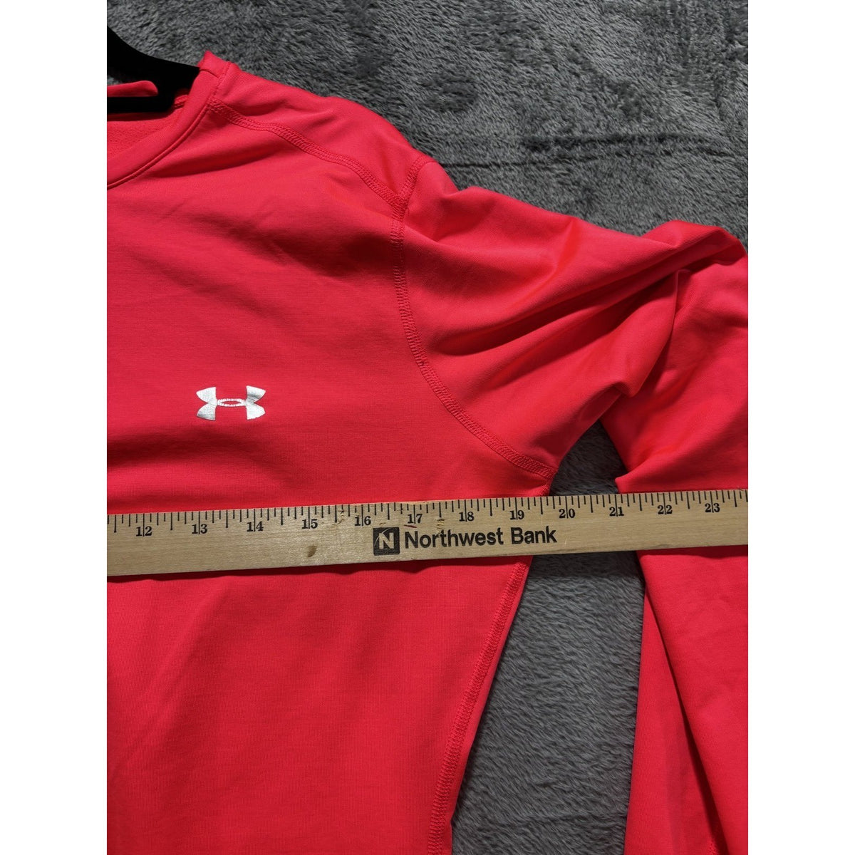 Under Armour Womens XL Coral Red ColdGear Fitted Long Sleeve Tee Athletic