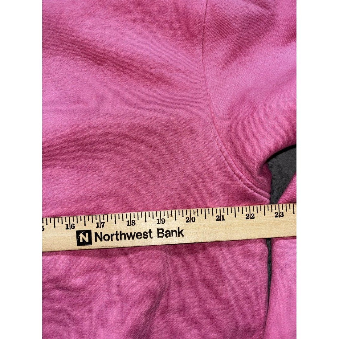 Kenneth Cole Men's Pink Fleece Sweatshirt Size XL, photo 2 of 6