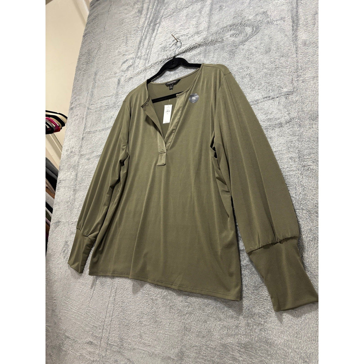 Banana Republic XL Olive Green Womens V-Neck Tunic Top Casual Cozy