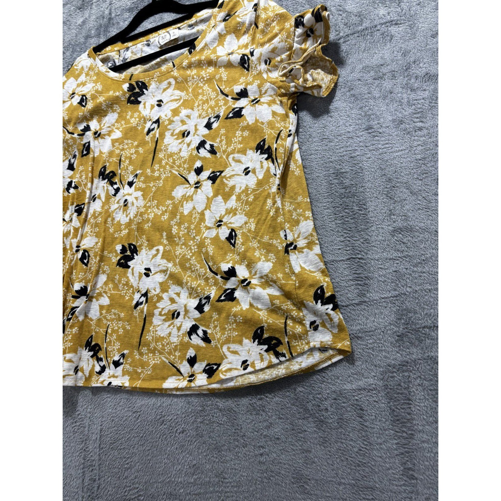 Maurices 24/7 Womens XL Mustard Yellow Floral Top Ruffle Sleeve Casual