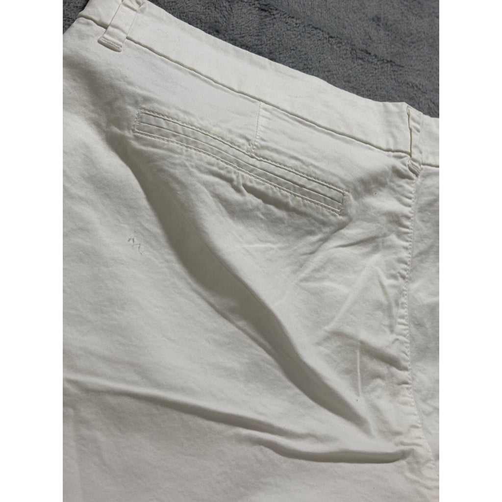 Old Navy 16 White Everyday Short Womens Casual Coastal Chino Shorts