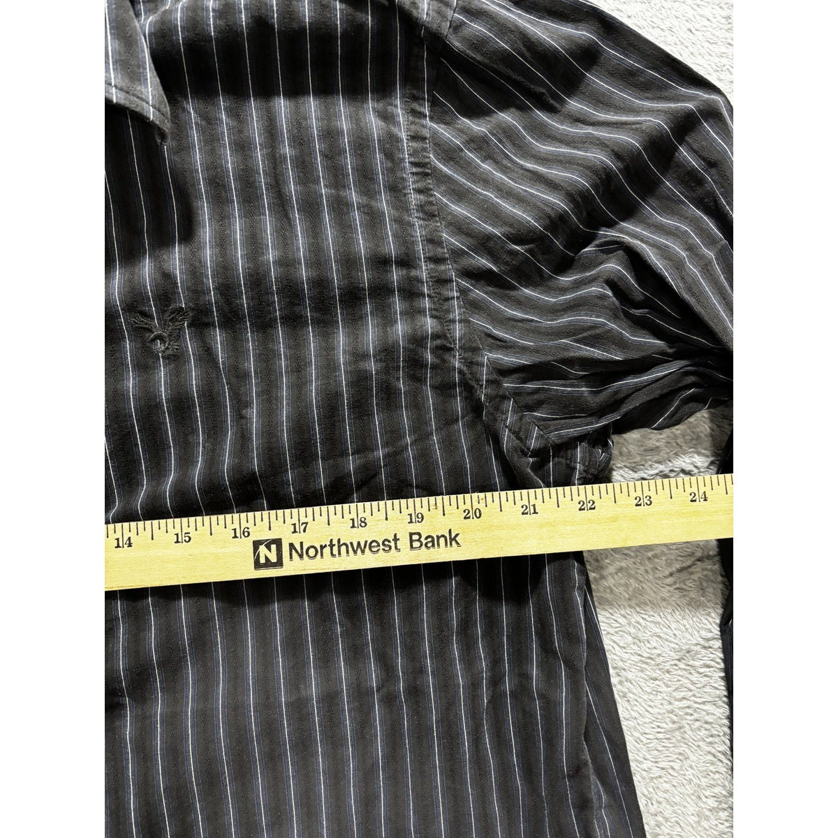 American Eagle Men's Black Pinstripe Shirt Size XL, photo 6 of 9
