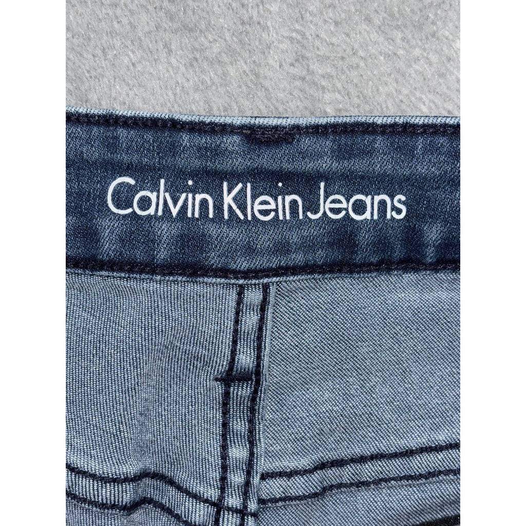 Calvin Klein Women's Medium Wash Denim Shorts Size 4, photo 7 of 12