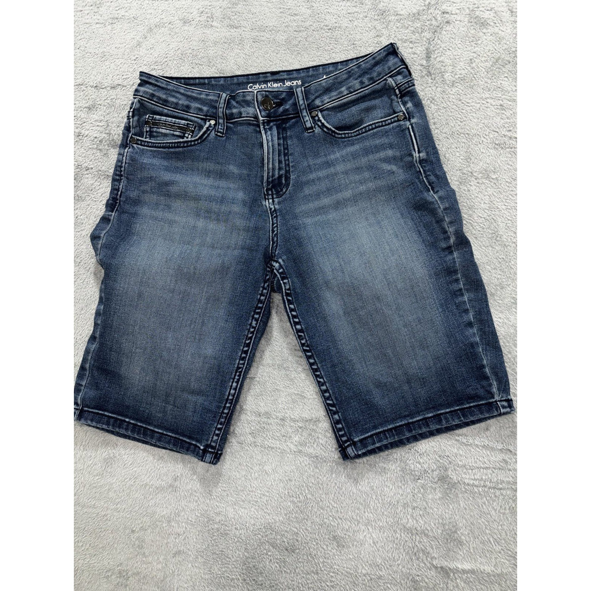 Calvin Klein Women's Medium Wash Denim Shorts Size 4, photo 2 of 12