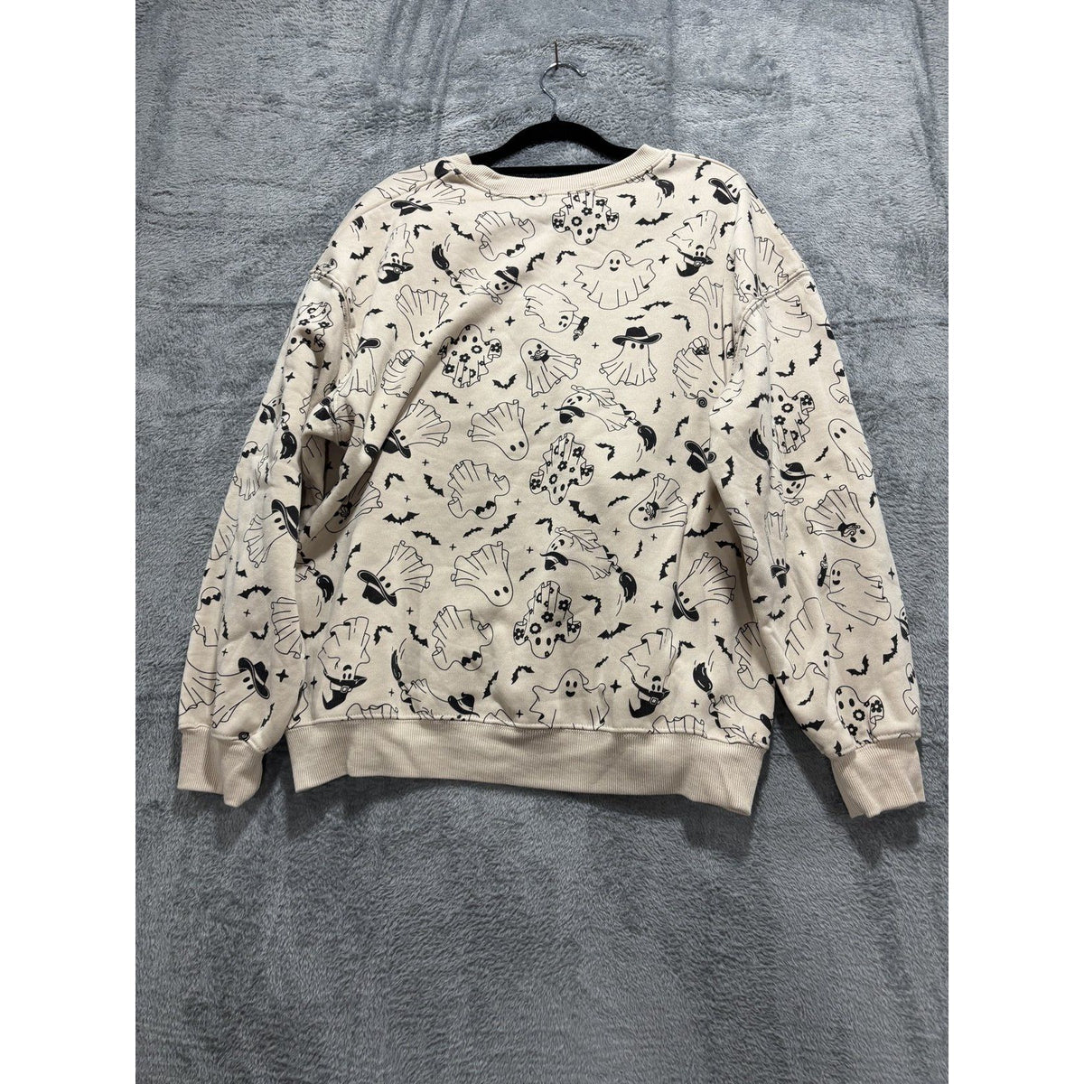Wound Up Womens L Beige Ghost Print Crewneck Sweatshirt Halloween Cozy