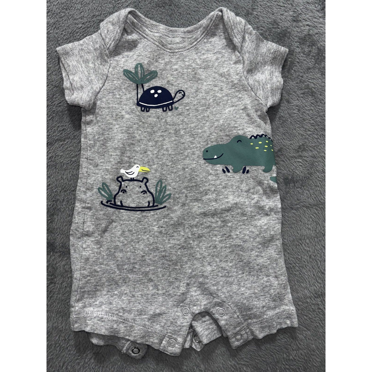 Carter's Circo Baby Boy 6M 5 Piece Bundle Bodysuits Shorts Romper Sage Gray