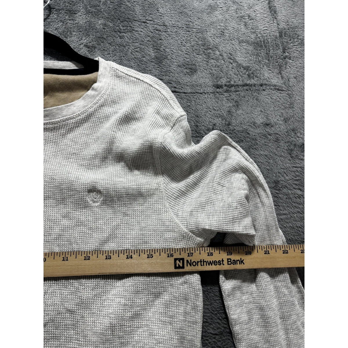 Chaps Mens L Heather Gray Waffle Knit Long Sleeve Thermal Shirt Casual