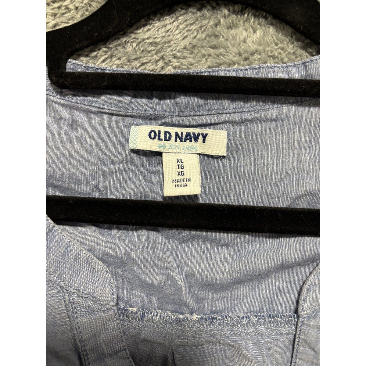 Old Navy Womens XL Light Blue Chambray Sleeveless Popover Top Casual Coastal