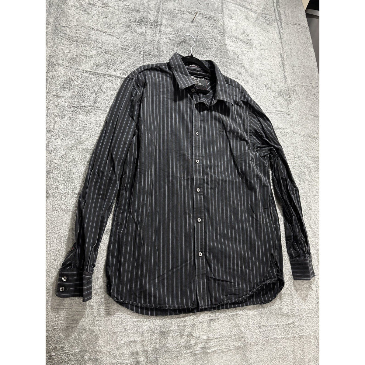American Eagle Men's Black Pinstripe Shirt Size XL, photo 3 of 9