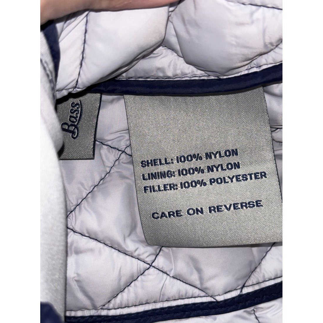 G.H. Bass & Co Women's Navy Puffer Vest Size XL, photo 8 of 8