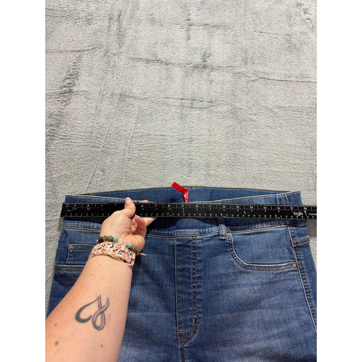 Spanx Womens 1X/1XT Blue Pull On Straight Leg Jeans Tall Casual Comfort Denim