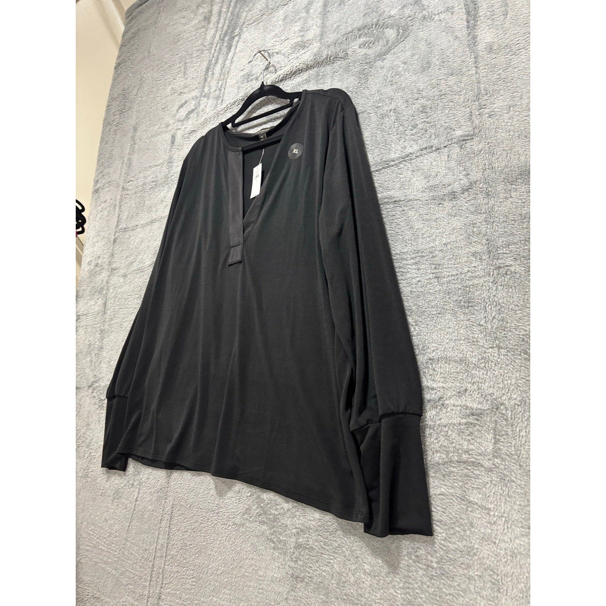 Banana Republic XL Black Womens V-Neck Long Sleeve Tunic Top Casual Cozy