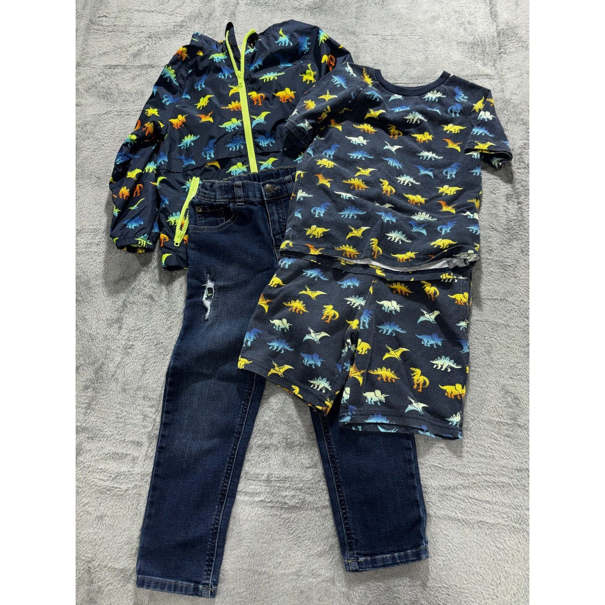 365 Kids from Garanimals Boys 6 4 Pc Bundle Windbreaker Jeans Tee Shorts Dino