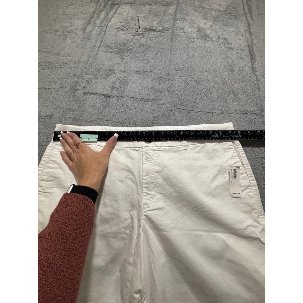 Old Navy 16 White Everyday Short Womens Casual Coastal Chino Shorts