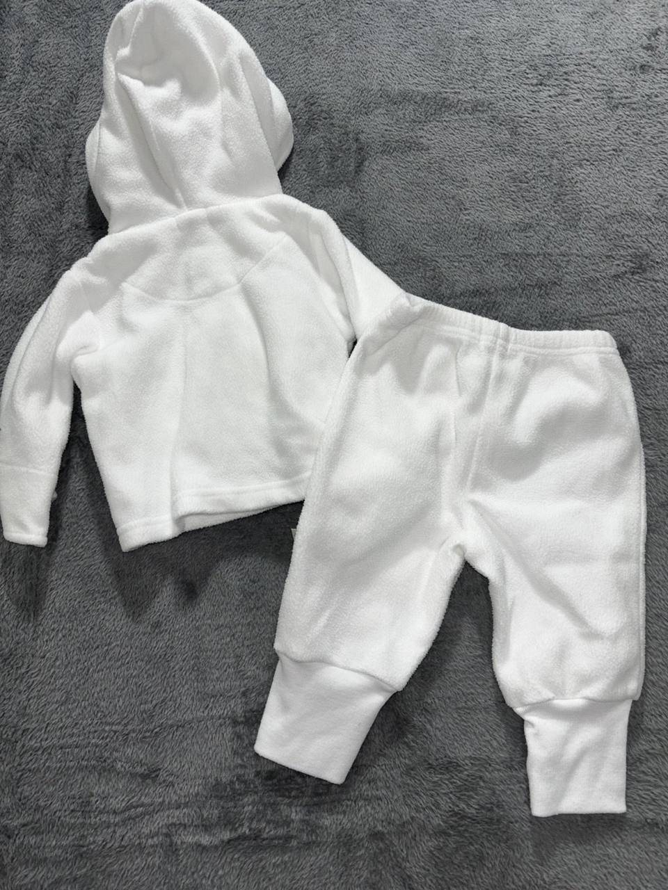 Baby White Yellow Fleece Sleepers Lot 4 Pieces 0-3M, photo 5 of 14