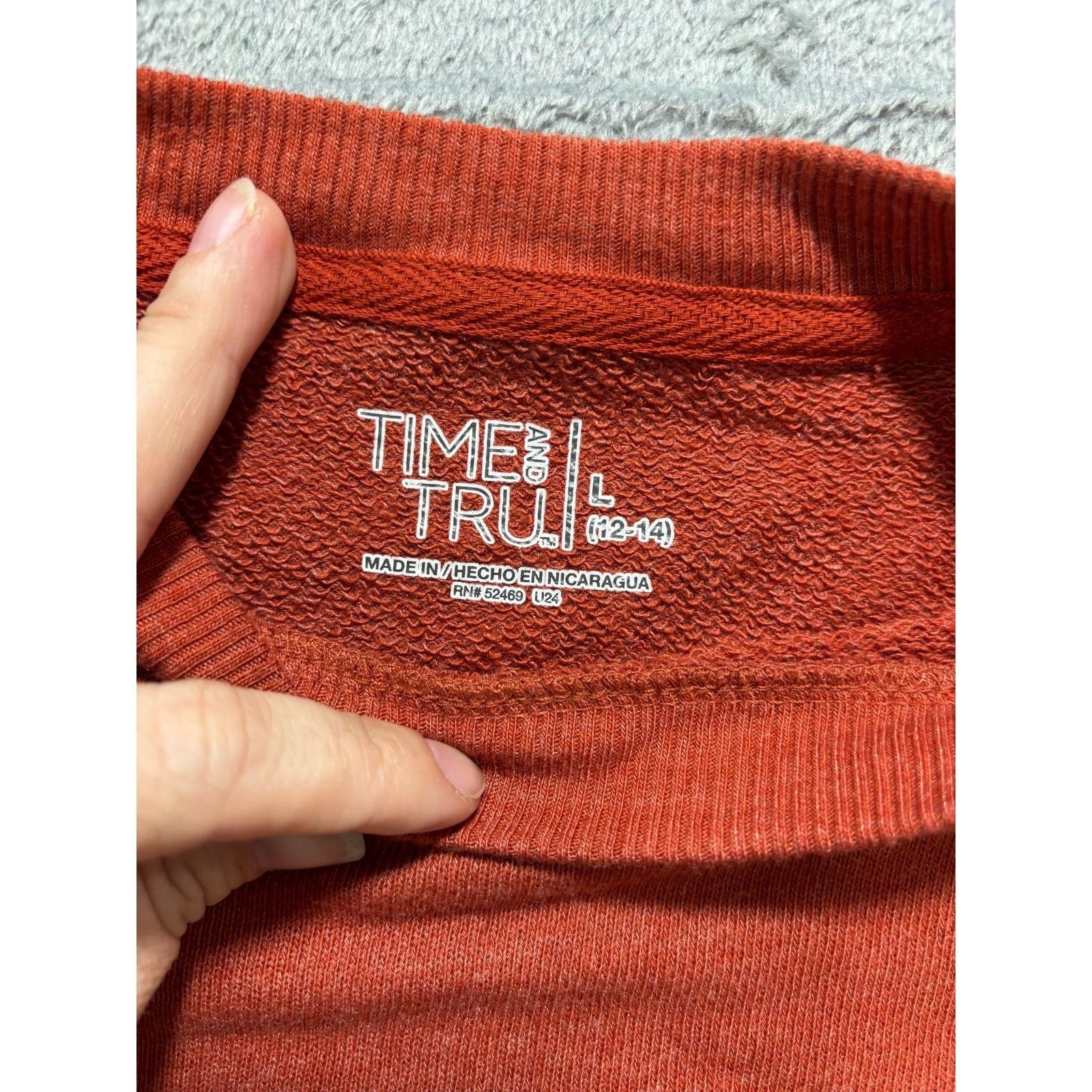 Time and Tru L Burnt Orange Womens Crewneck Sweatshirt Casual Cozy