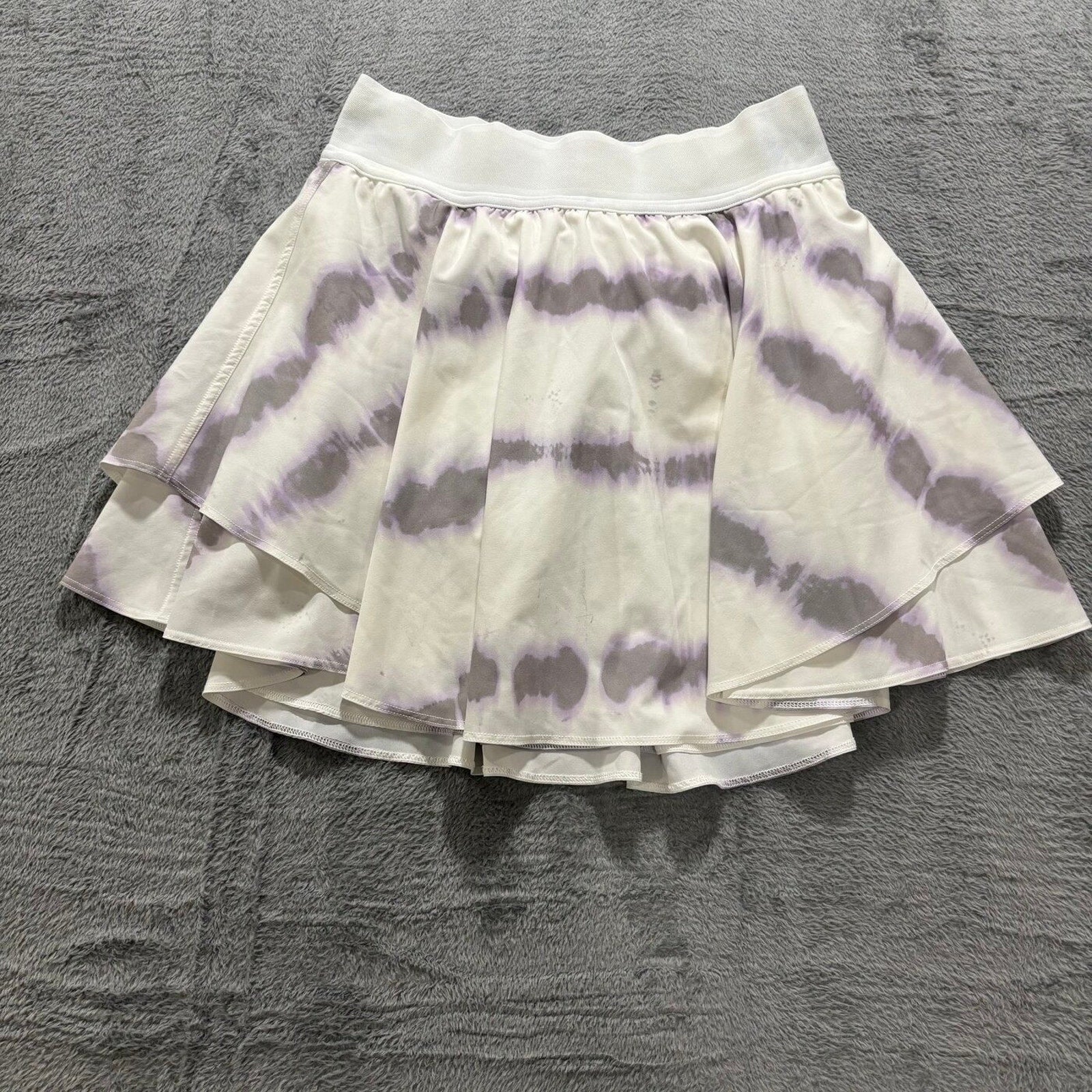 Lululemon Womens 10 White Purple Tie Dye Court Rival Skirt Athleisure Casual
