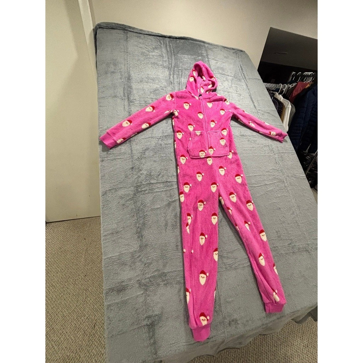 Forever 21 Kids Girls 9/10 Pink Santa Hooded One Piece Pajamas Christmas Cozy