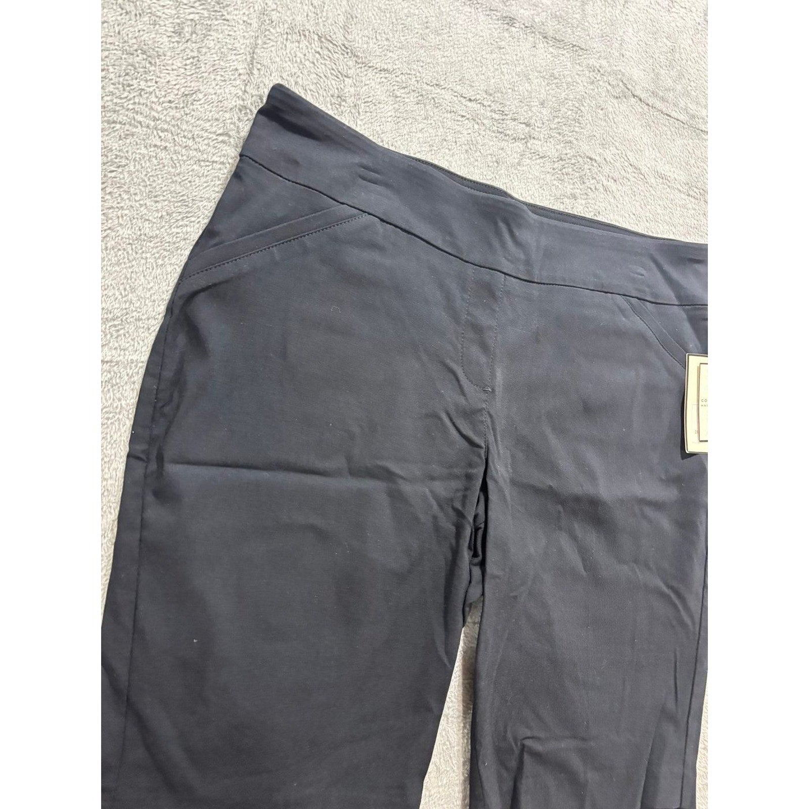 Dana Buchman L Black Shorts Womens Casual Athleisure Comfort Waistband NEW
