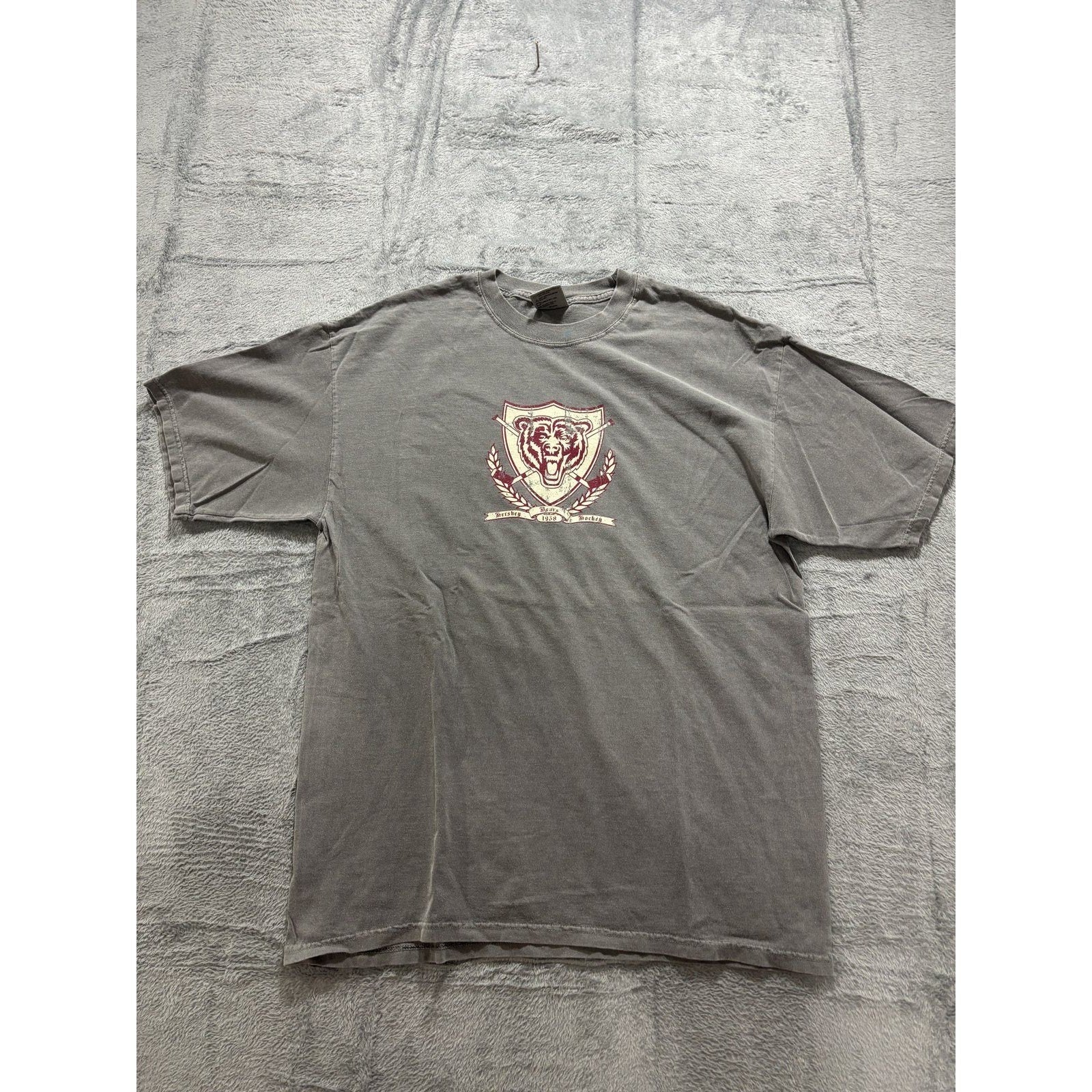 Comfort Colors L Gray Hershey Bears Hockey Graphic T-Shirt Womens Vintage Casual