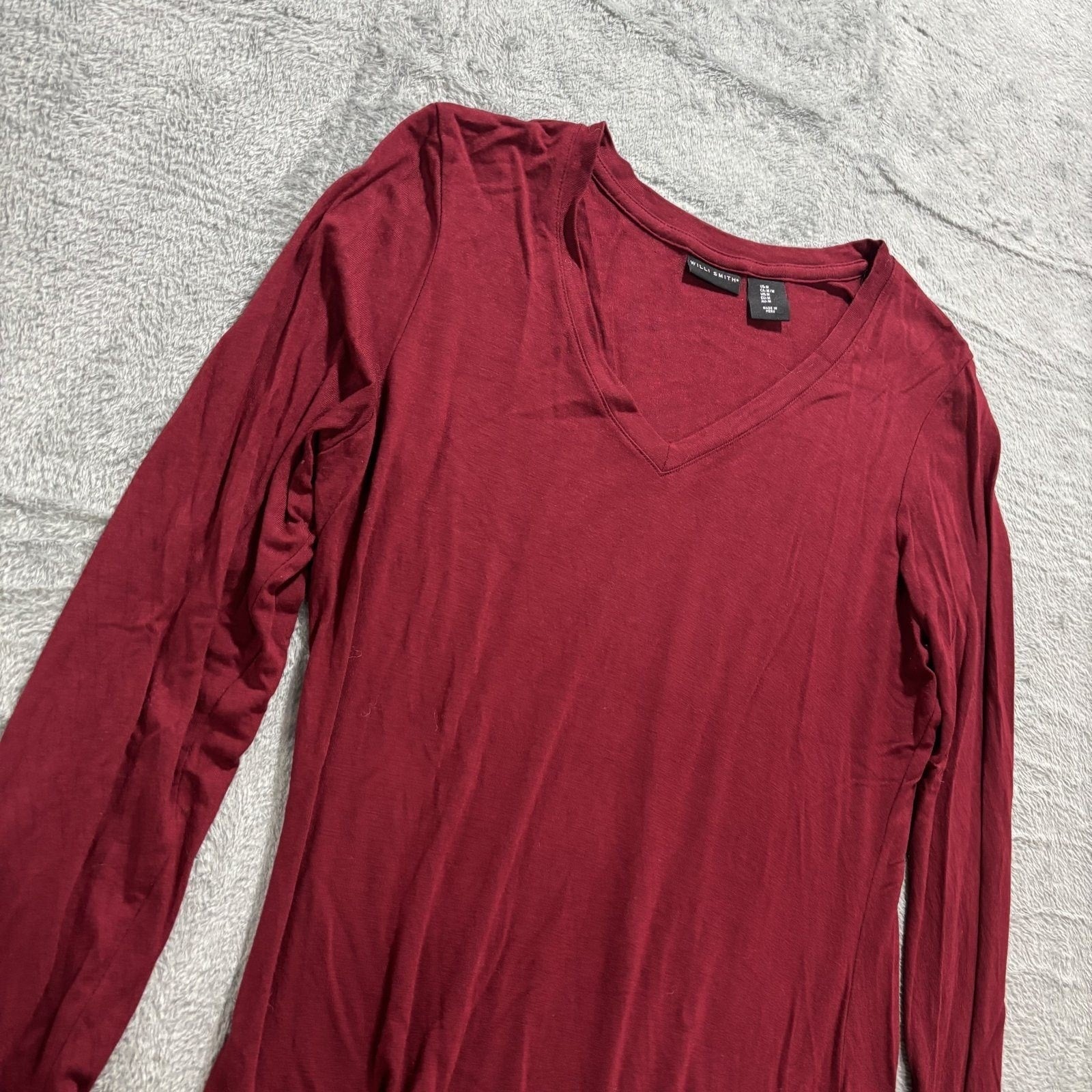 Willi Smith Womens M Maroon V-Neck Long Sleeve Tee Shirt Casual Minimalist