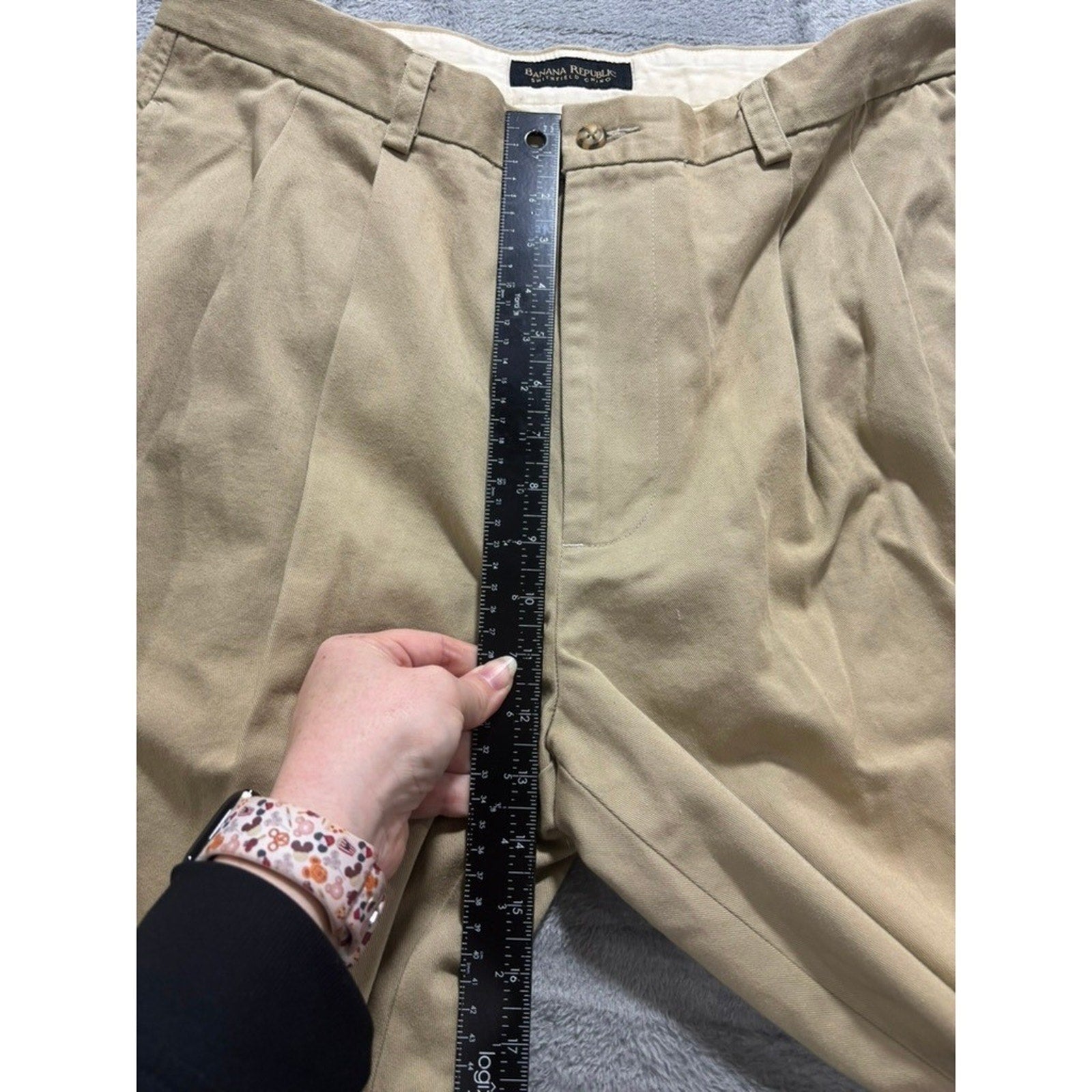 Banana Republic Chino Pants Mens 35x30 Khaki Pleated Straight Leg Cotton