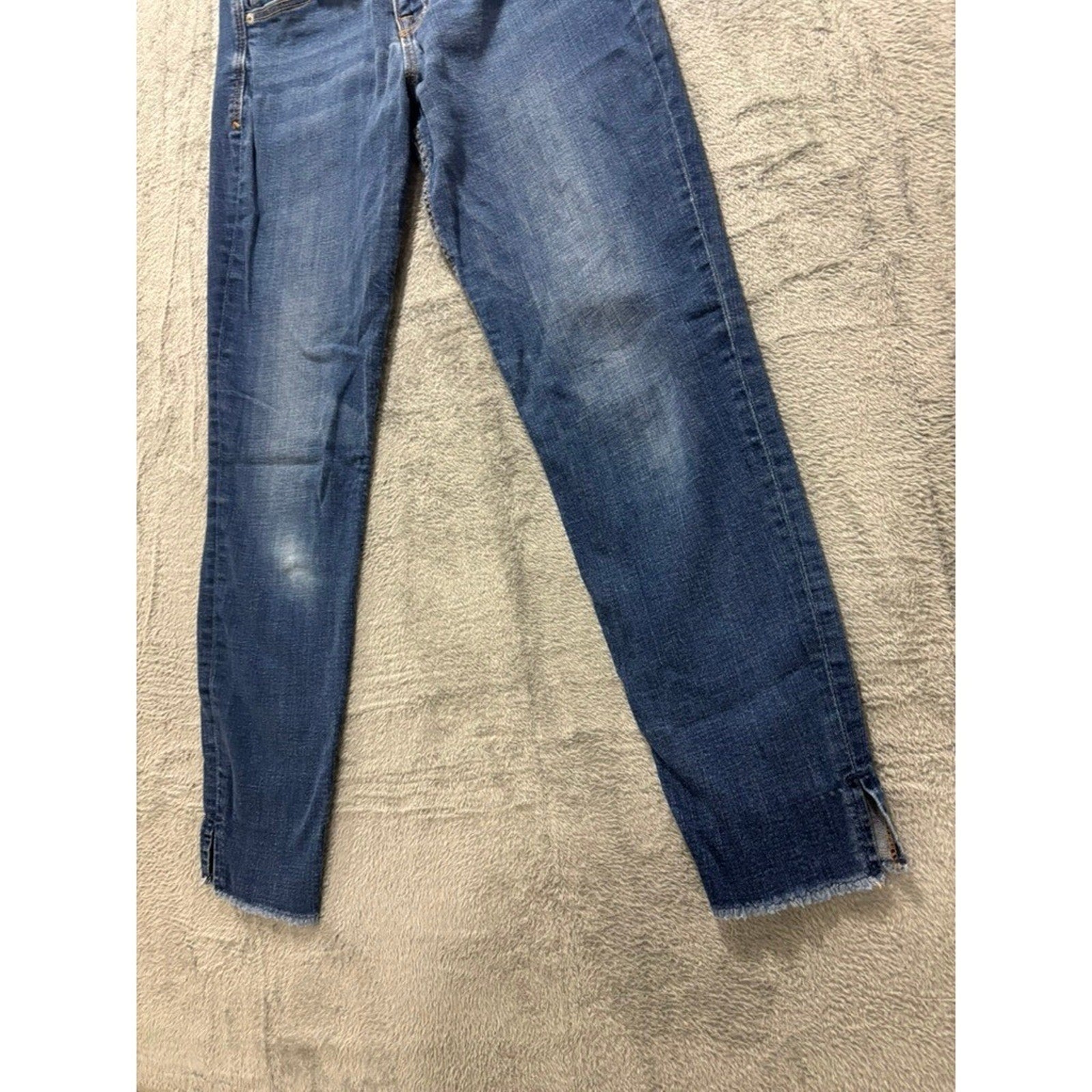 Old Navy Rockstar Super Skinny Jeans Womens 6 Medium Wash Raw Hem Ankle Slit
