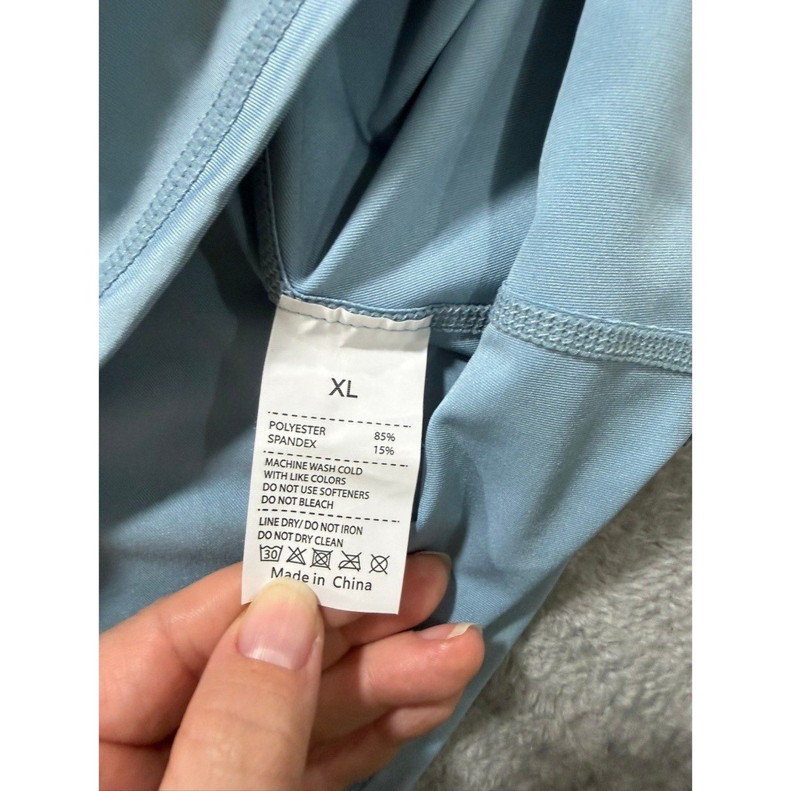 Old Navy Active Breathe On Top Womens XL Light Blue Long Sleeve Workout Shirt
