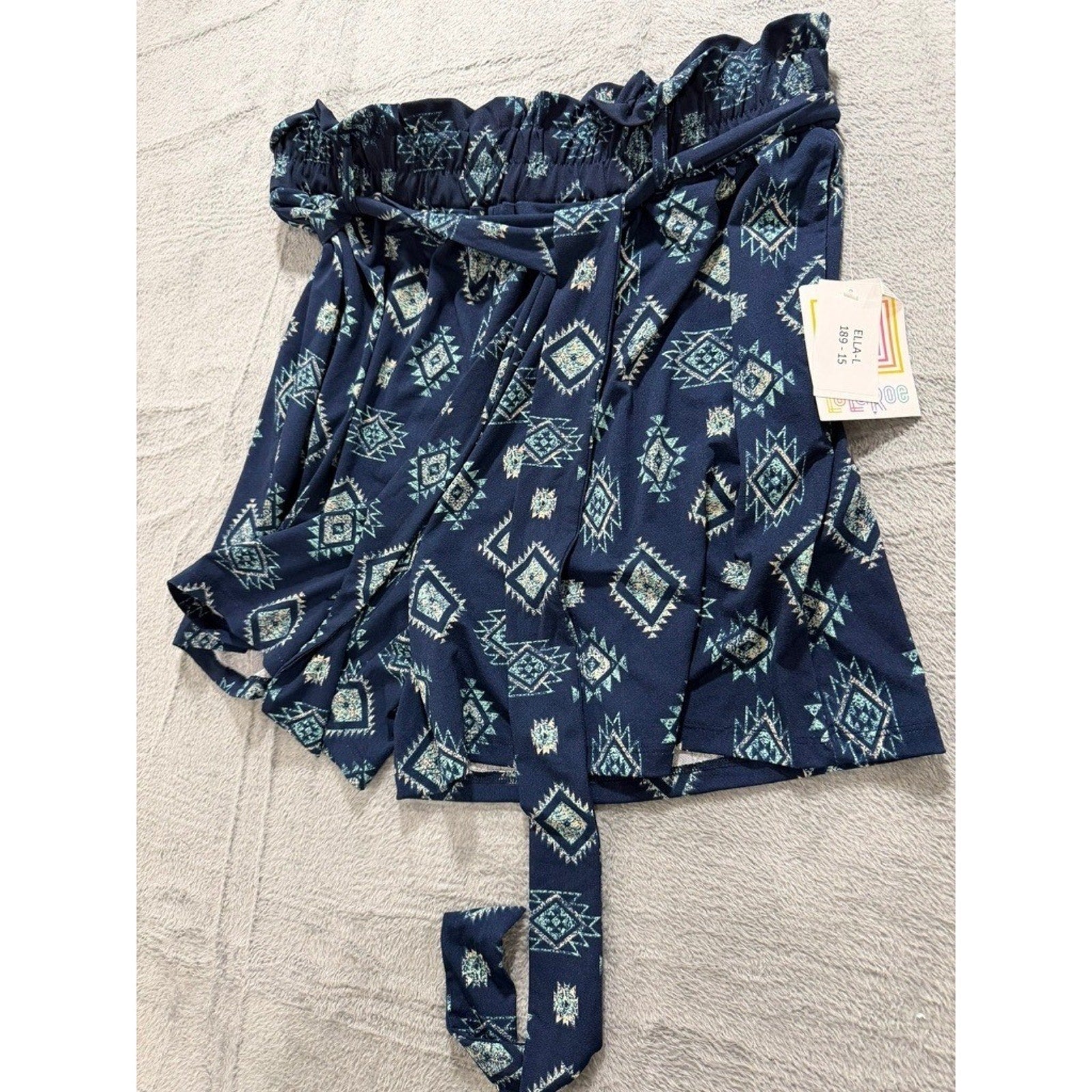 LuLaRoe Ella Shorts Womens Navy Geometric Southwestern Paperbag Waist Large NWT