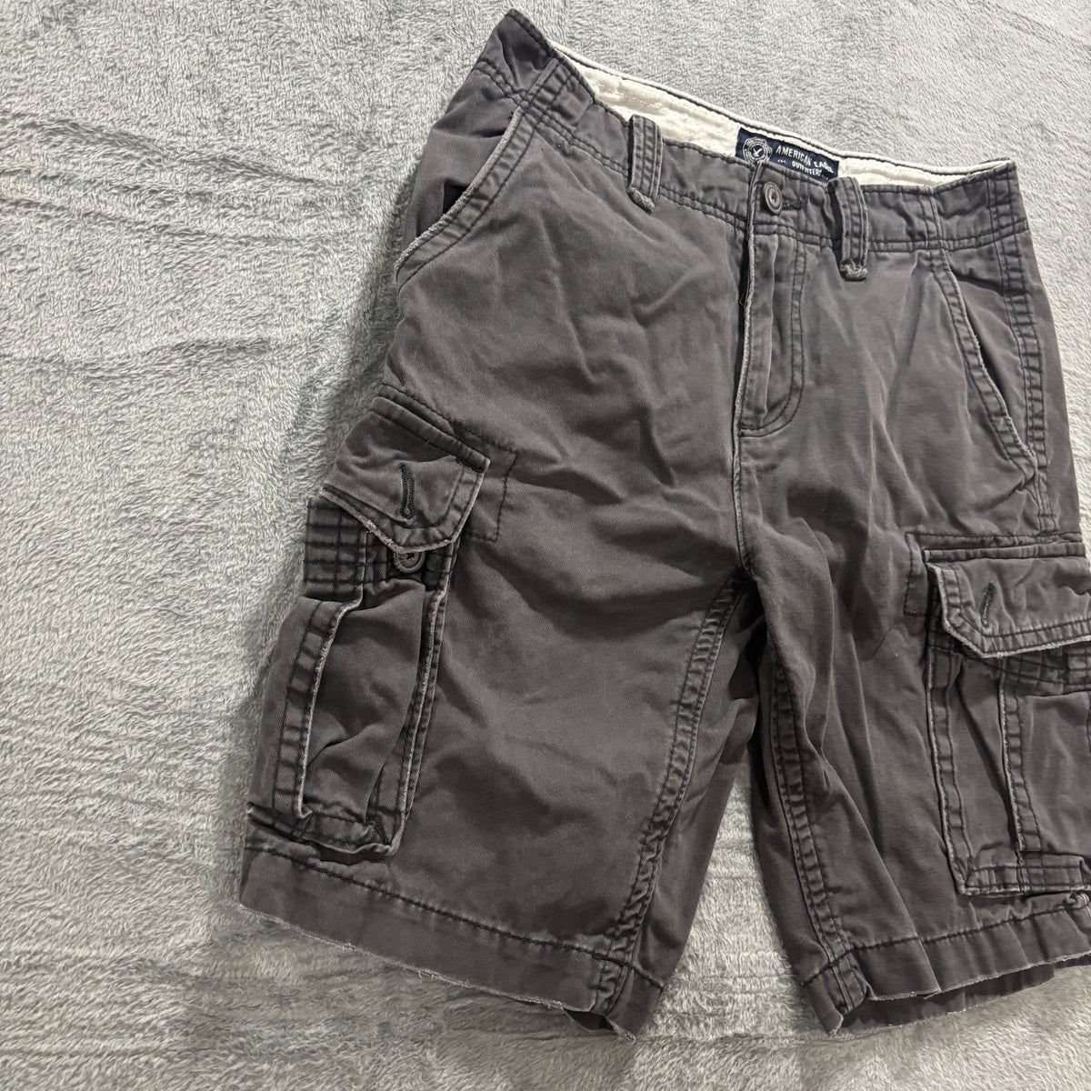 American Eagle Mens 26 Gray Cargo Shorts Faded Casual Utility Summer