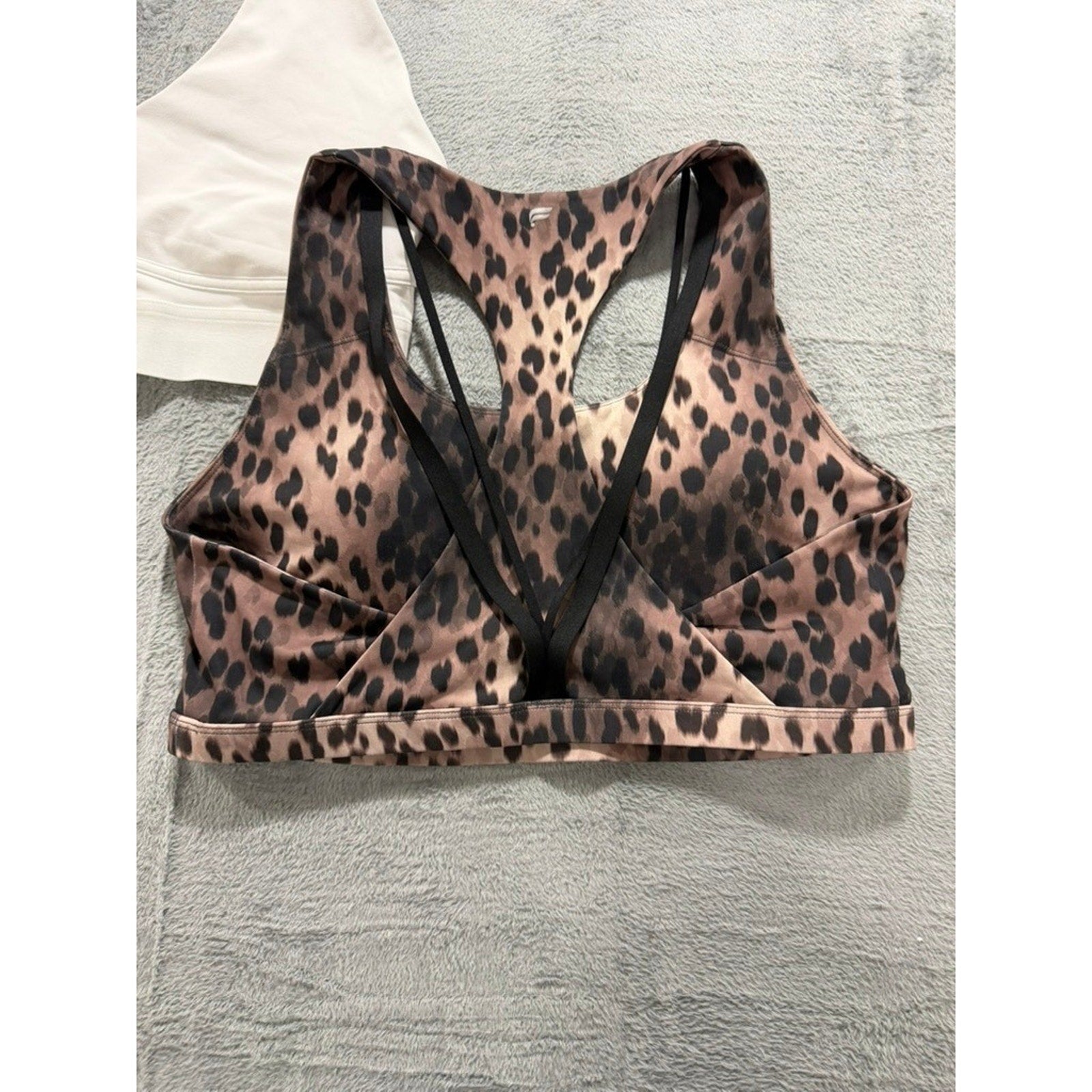 Fabletics Sports Bra Bundle Womens XXL White Leopard Print Racerback Strappy 2pc