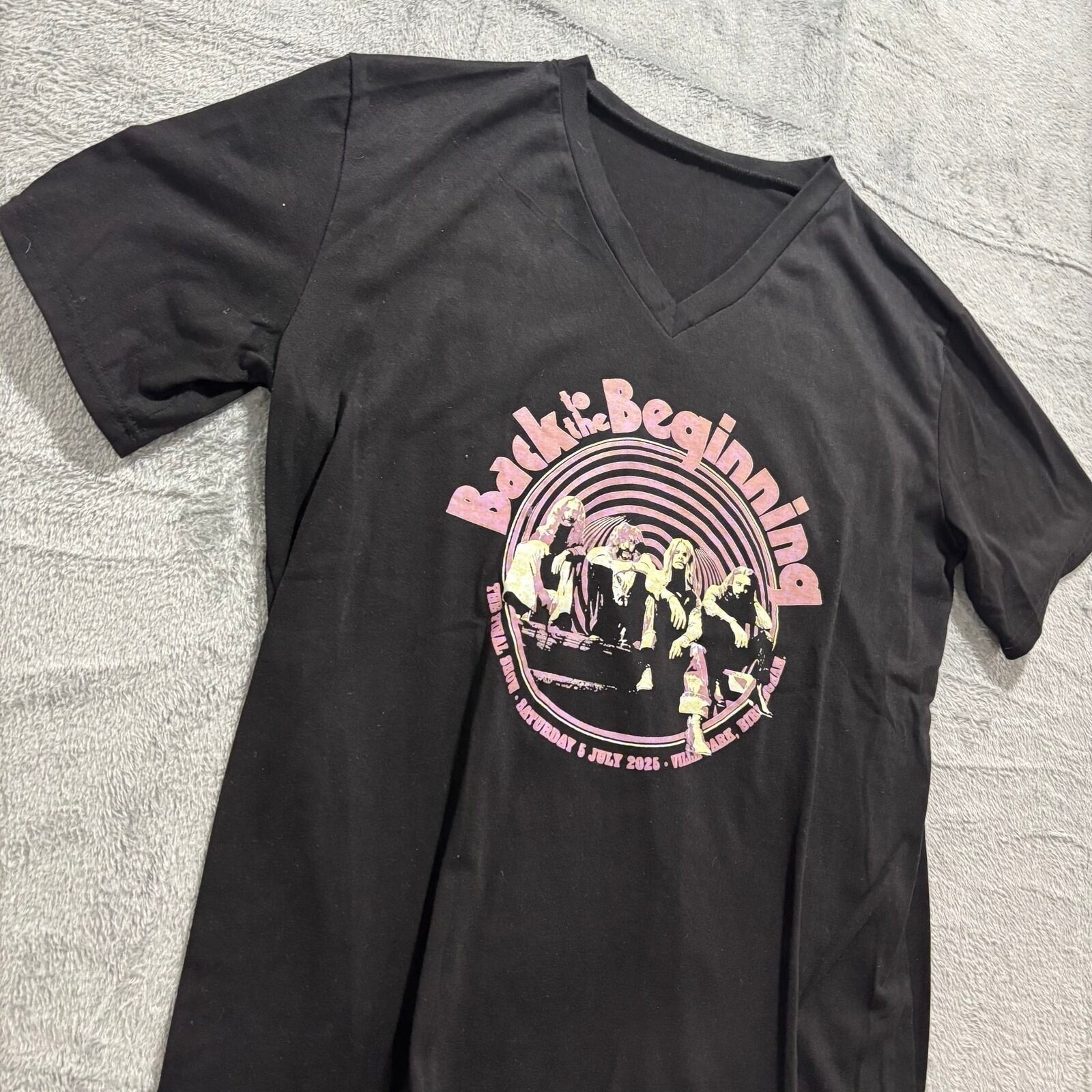 Women L Black Back to the Beginning Concert Graphic V-Neck T-Shirt Vintage Style