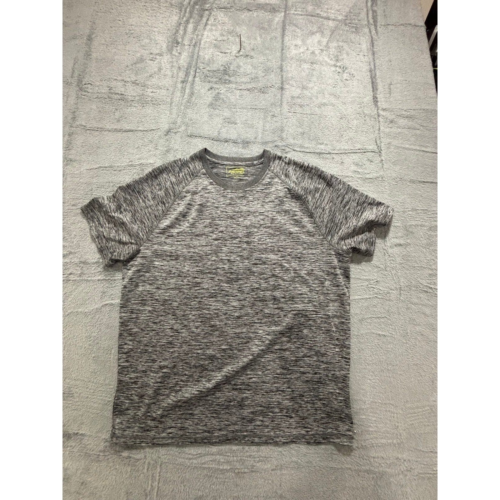 Bass Propel L Gray Performance T-Shirt Womens Athleisure Casual Short Sleeve