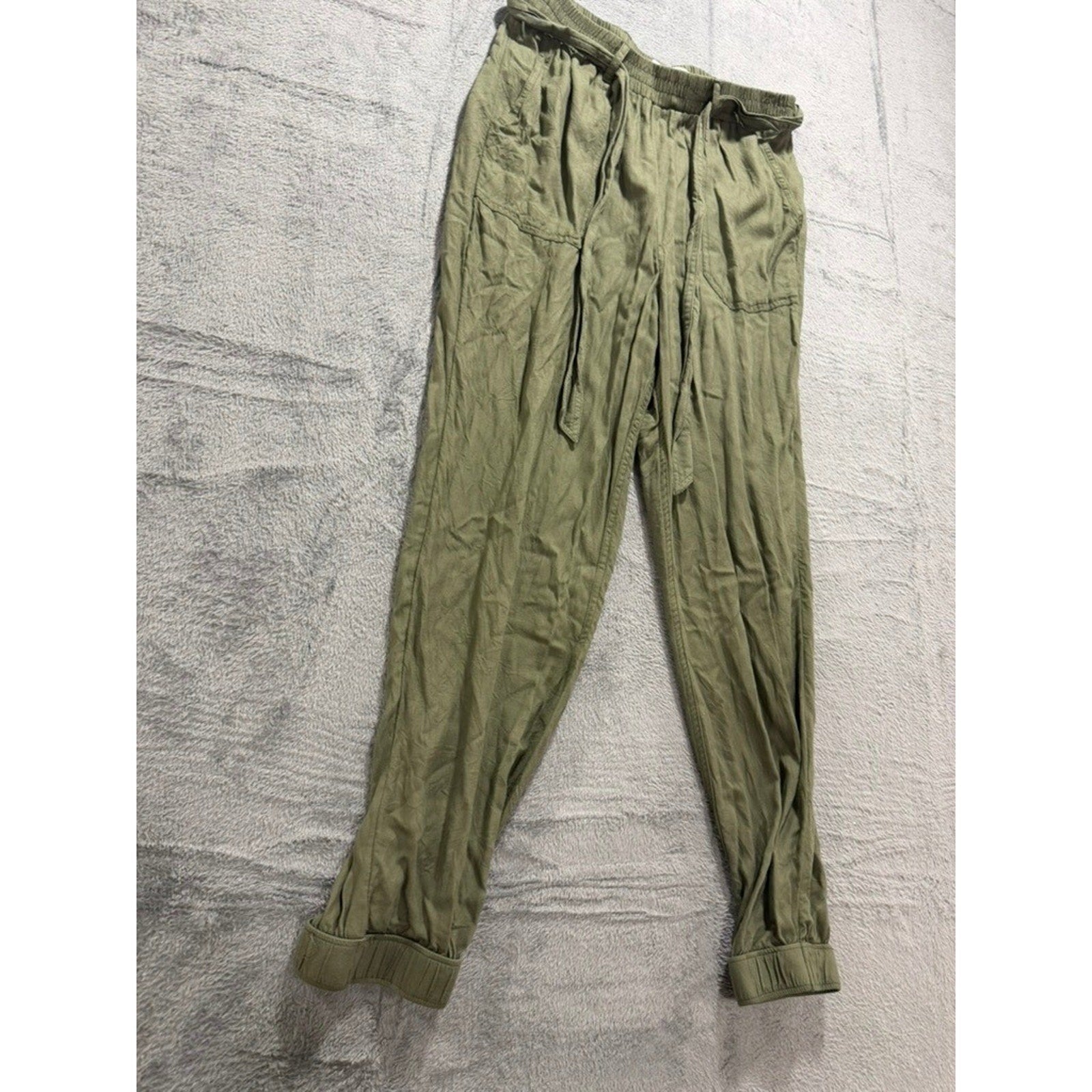 Hollister Womens Ultra High Rise Jogger Pants Olive Green Viscose Size M