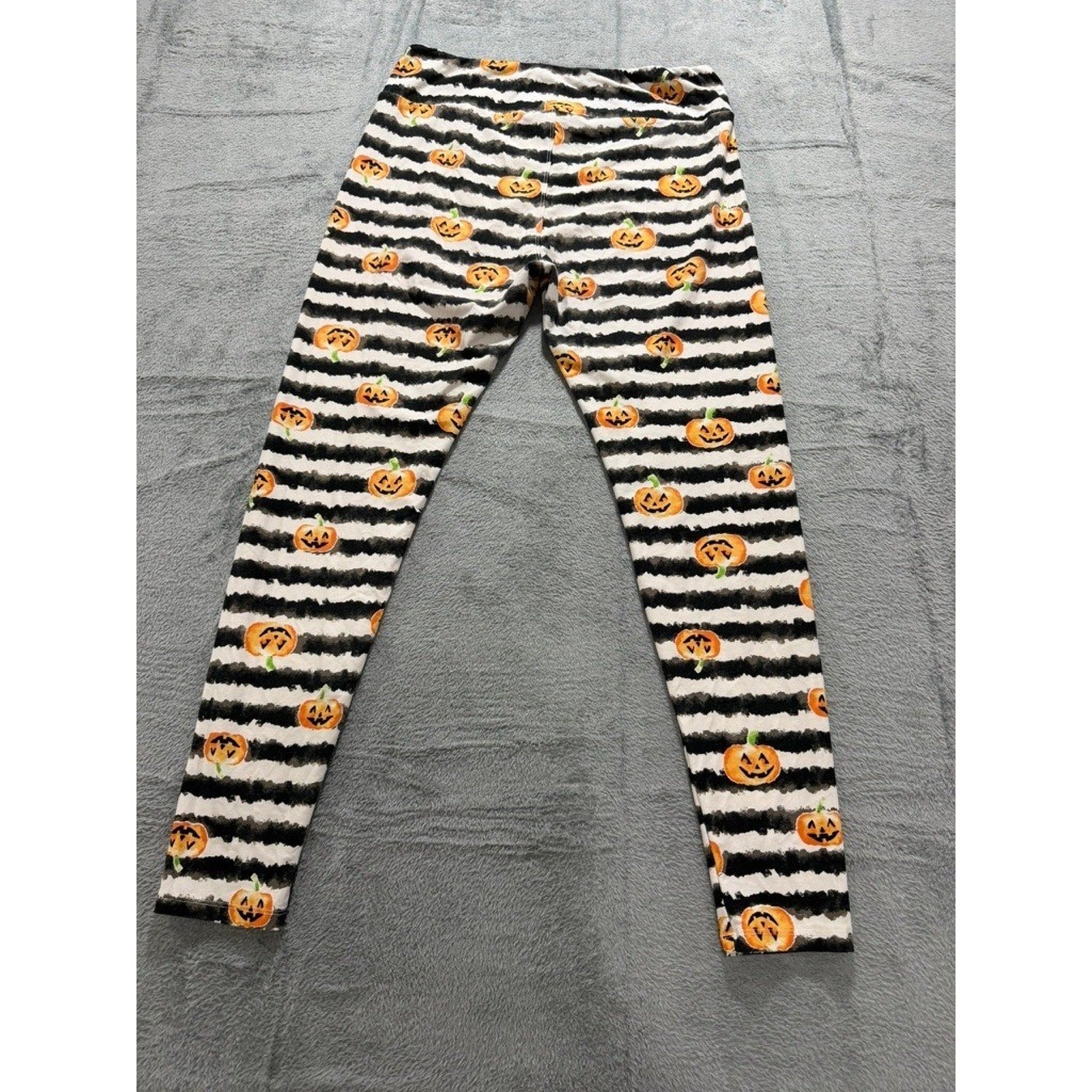 LuLaRoe Womens Halloween Leggings TC Black White Stripe Pumpkin Jack-O-Lantern