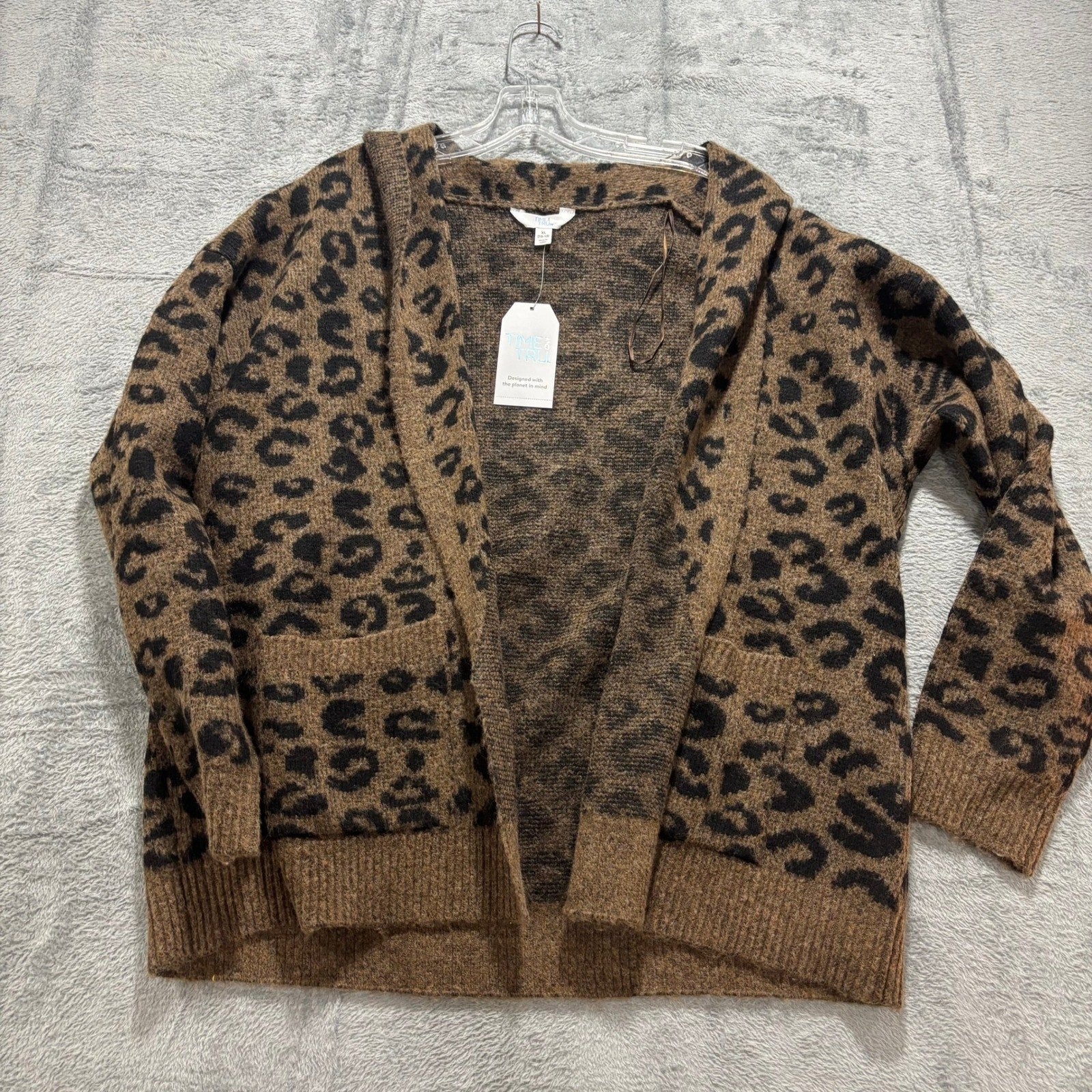 Time and Tru Womens XL Brown Leopard Fuzzy Knit Cardigan Sweater Boho Animal