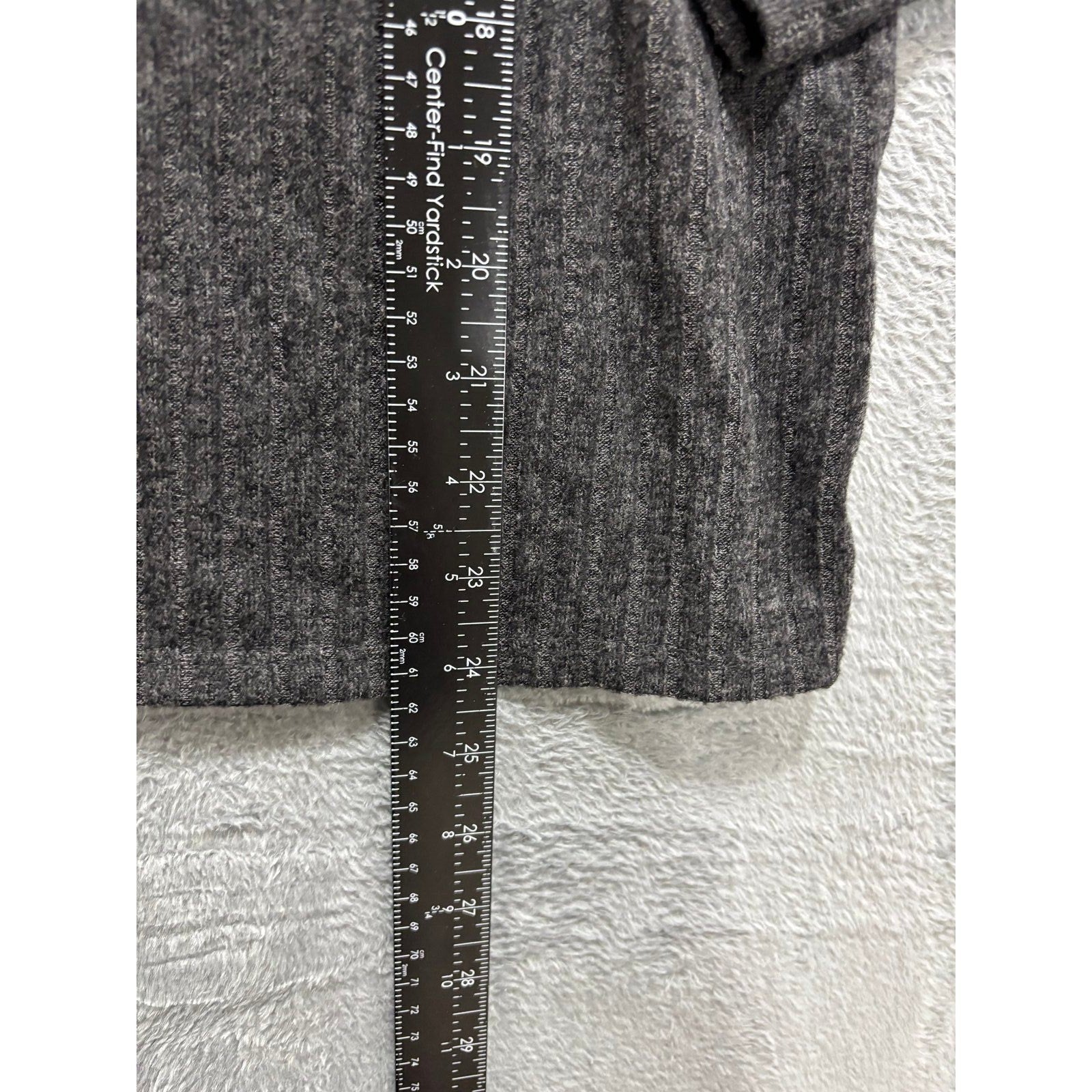 Notations Womens M Charcoal Gray Ribbed Long Sleeve Top Gold Chain Casual Preppy